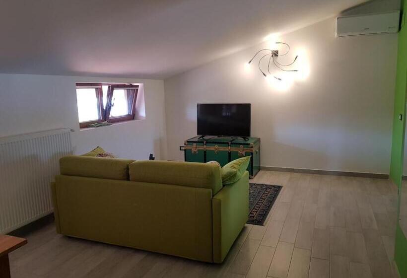 غرفة قياسية رباعية, B&b Books & Bikes