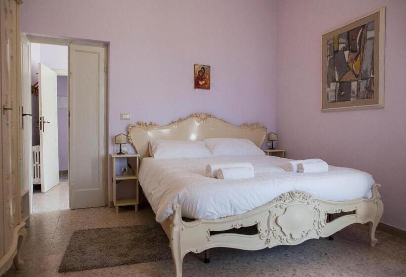 חדר משפחתי, Dimora Il Palazzetto