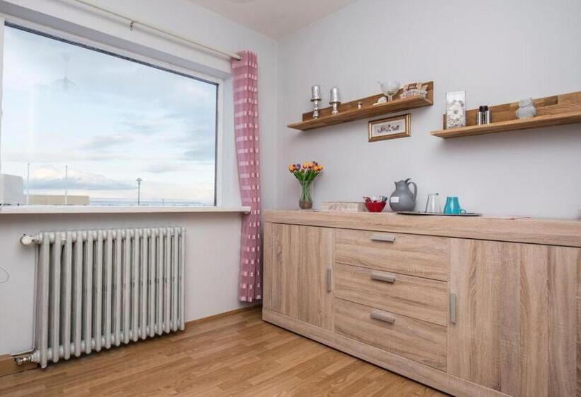 اتاق استاندارد سه تخته با سرویس بهداشتی مشترک, Guesthouse 43