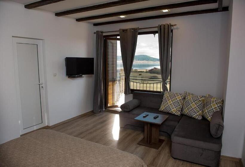 غرفة قياسية مزوَّدة بجاكوزي, Vila Lidia