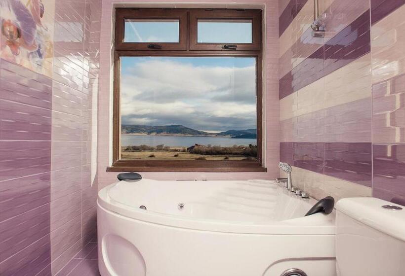 غرفة قياسية مزوَّدة بجاكوزي, Vila Lidia