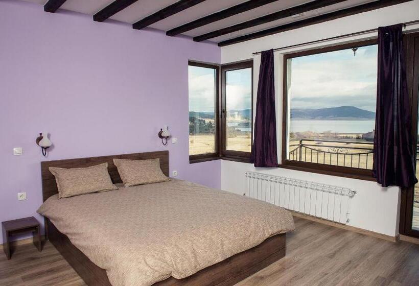 غرفة قياسية مزوَّدة بجاكوزي, Vila Lidia