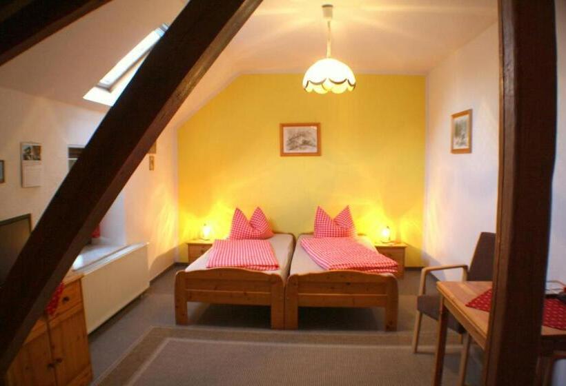 اتاق استاندارد, Pension Kronenburghof