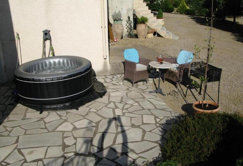 Апартаменты 1 Спальня, Mas A 4 Mains