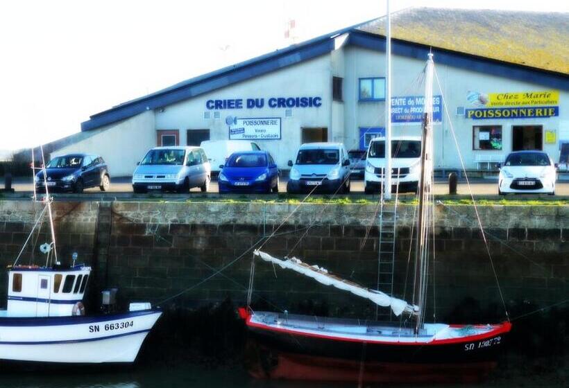 شقة غرفة واحدة مطلة على البحر, Appartement Roc H Avel   Front De Mer, Vue Sur Mer Et Jardin Ensoleillé Sans Vis à Vis