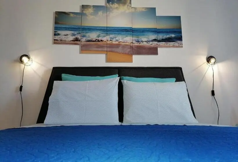 سوییت لوکس, Azimute Guest House