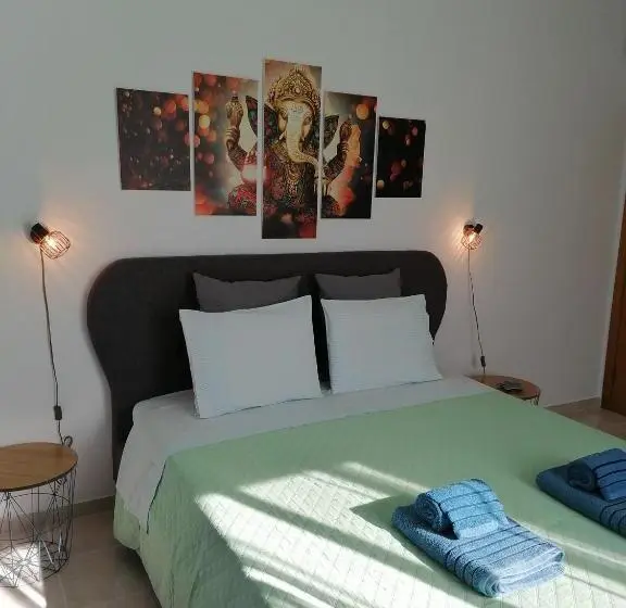 اتاق استاندارد, Azimute Guest House