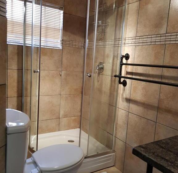 Suite, Kington Guest Suite