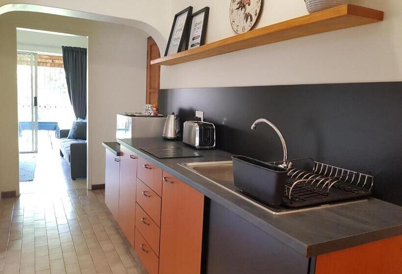 Suite, Kington Guest Suite