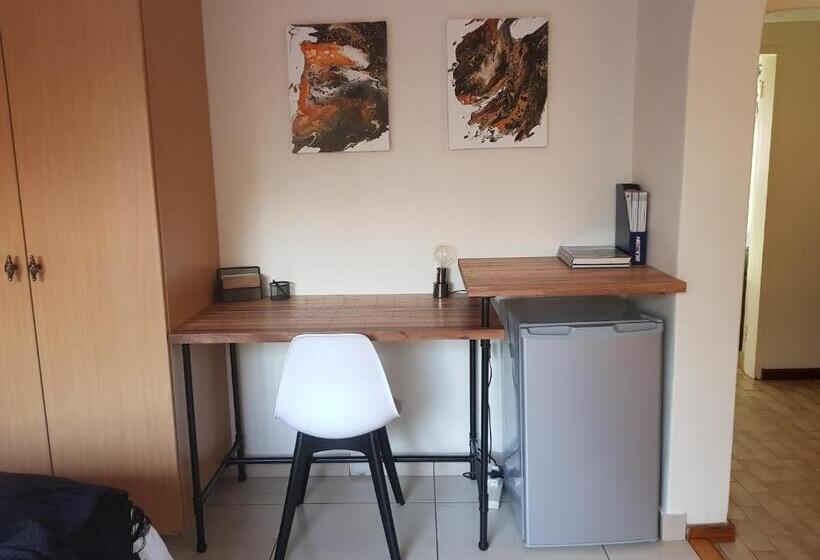 Suite, Kington Guest Suite