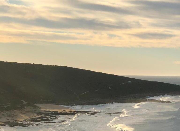 غرفة ديلوكس مطلّة علي البحر, Captain Sunshine Guest House