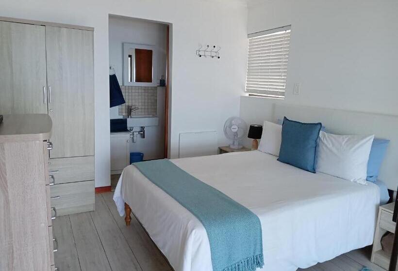 غرفة ديلوكس مطلّة علي البحر, Captain Sunshine Guest House