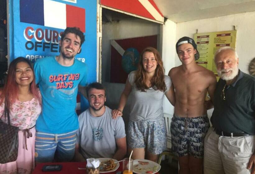 اتاق استاندارد یک نفره, Riverside At Aninuan Accommodation And Food