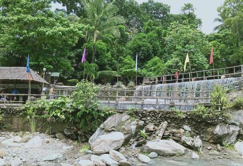 اتاق استاندارد یک نفره, Riverside At Aninuan Accommodation And Food