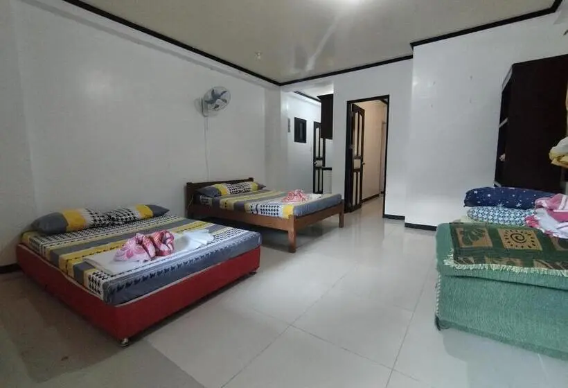 اتاق خانوادگی, Riverside At Aninuan Accommodation And Food