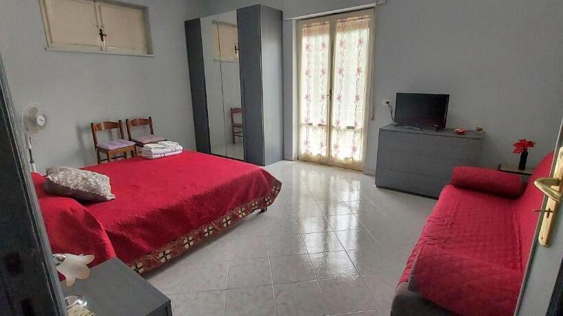 ファミリールーム, A Forino