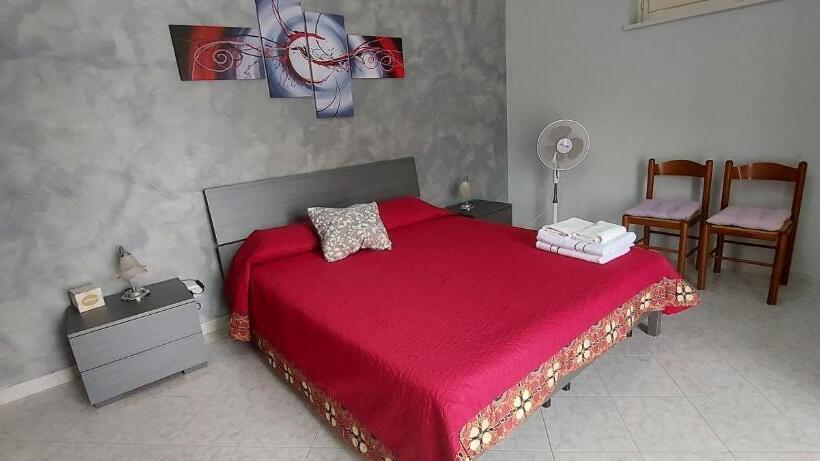 ファミリールーム, A Forino