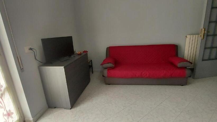 ファミリールーム, A Forino