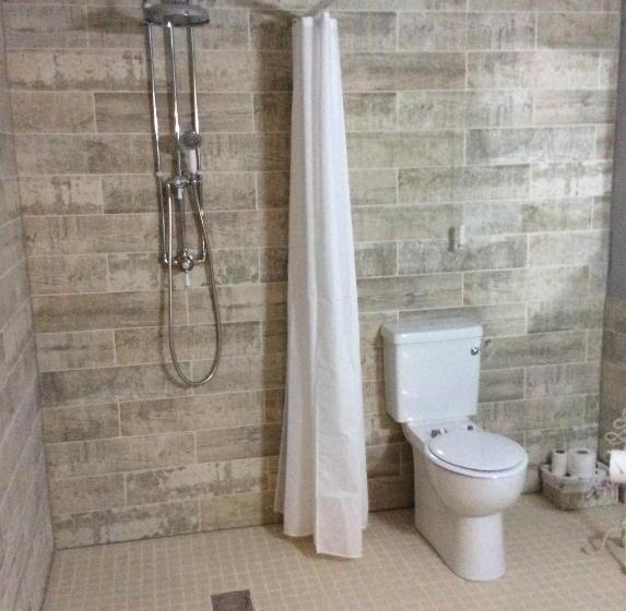 سوئیت 2 خوابه, Dipples Disabled Access