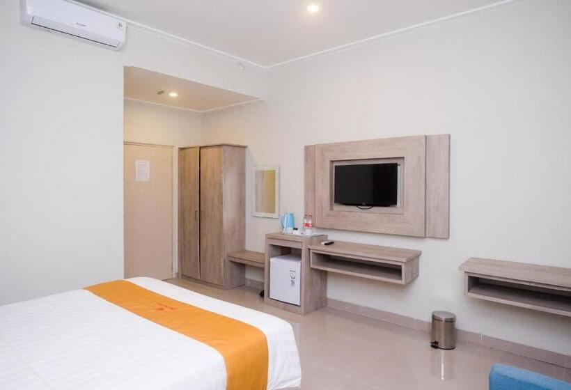 غرفة سوبيريور, Urbanview Hotel Dedy Jaya Brebes