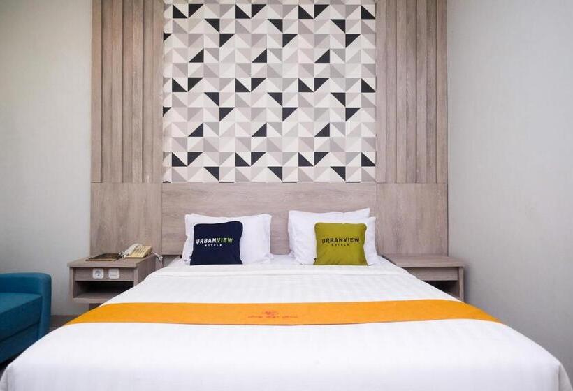 غرفة سوبيريور, Urbanview Hotel Dedy Jaya Brebes