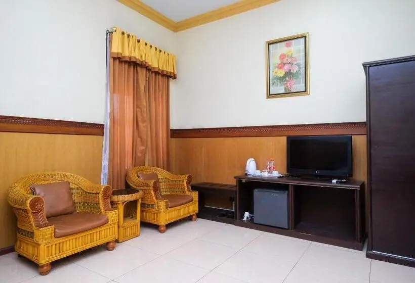 デラックスルーム, Urbanview Hotel Dedy Jaya Brebes