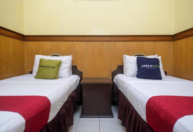 Номер Стандарт, Urbanview Hotel Dedy Jaya Brebes