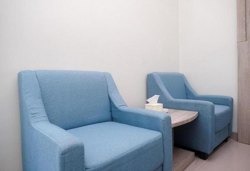 غرفة سوبيريور, Urbanview Hotel Dedy Jaya Brebes