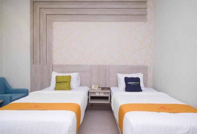 غرفة سوبيريور, Urbanview Hotel Dedy Jaya Brebes