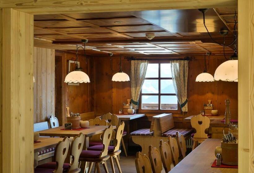 הכלכלה חדר לארבעה עם מקלחת משותפת, Haus Matschwitz