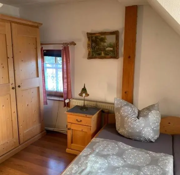 スタンダードシングルルーム, Altstadtpension Zirndorf