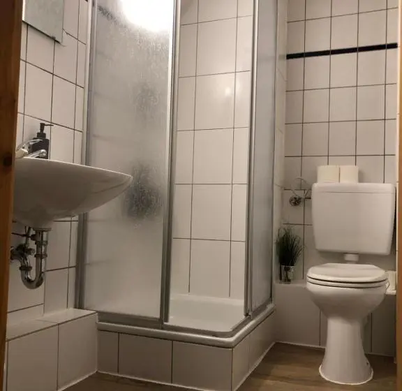 スタンダードトリプルルーム, Altstadtpension Zirndorf