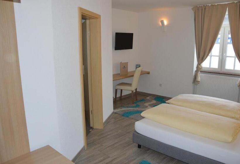 Quarto Estandar, Mezzero