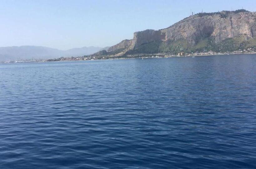 جناح عائلي, Le Due Palme