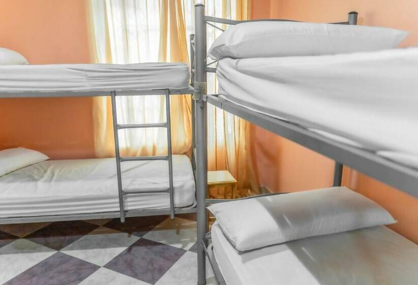 Четырехместный Номер Стандарт, Albergue Rojo Plata
