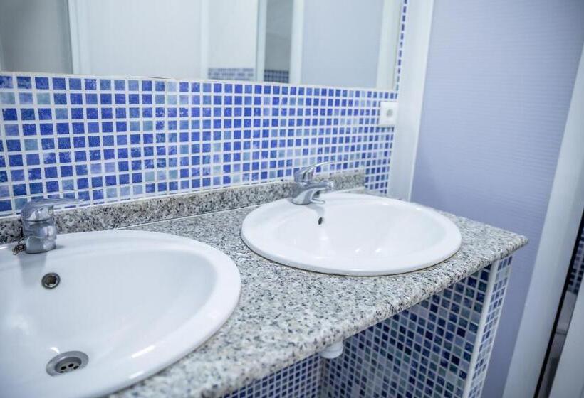 Четырехместный Номер Стандарт, Albergue Rojo Plata