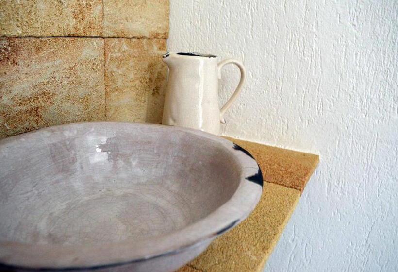 غرفة قياسية مزوَّدة بشُرفة, B&b Profumo Di Alloro