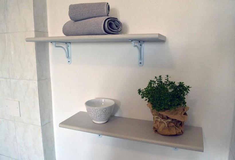 غرفة قياسية, B&b Profumo Di Alloro