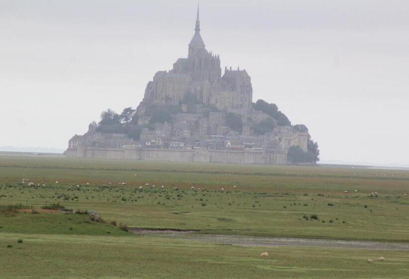 Семейный Номер, Le Marquis De La Guintre