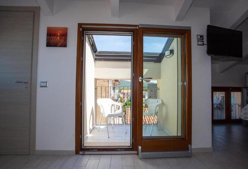 شقة غرفة واحدة مطلة على البحر, Odissea Residence E Rooms