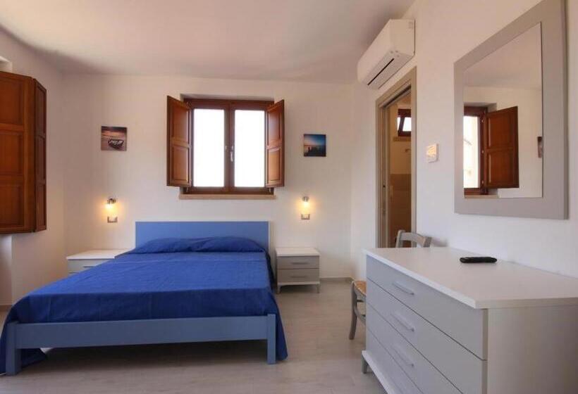 Апартаменты 1 Спальня с Балконом, Odissea Residence E Rooms