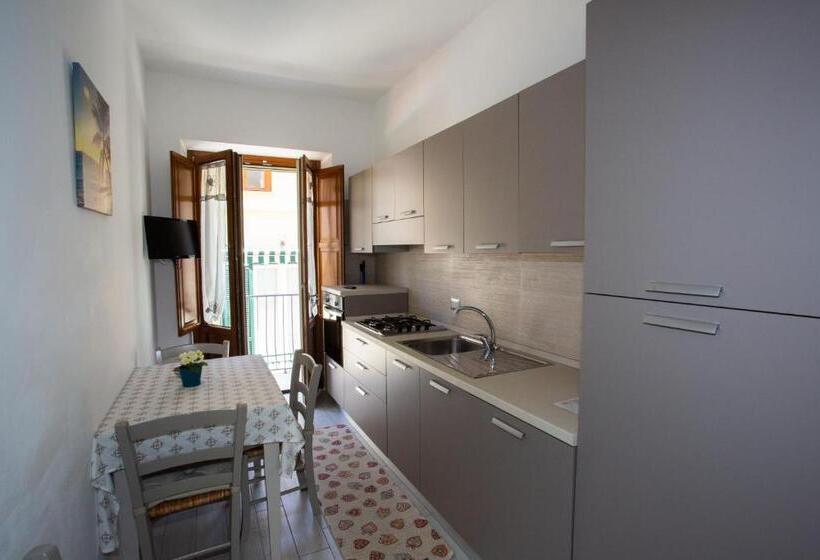 Апартаменты 1 Спальня с Балконом, Odissea Residence E Rooms