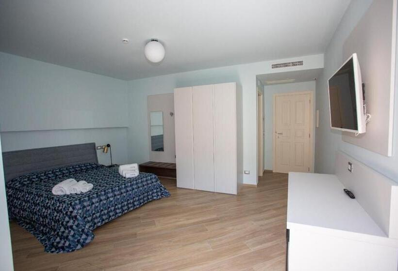 غرفة كومفورت ثلاثية, Odissea Residence E Rooms