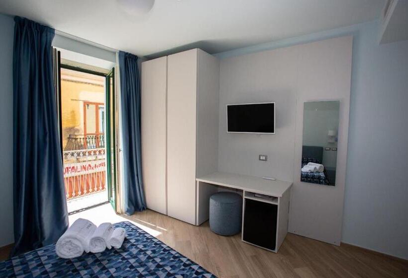 غرفة قياسية مزوَّدة بشُرفة, Odissea Residence E Rooms