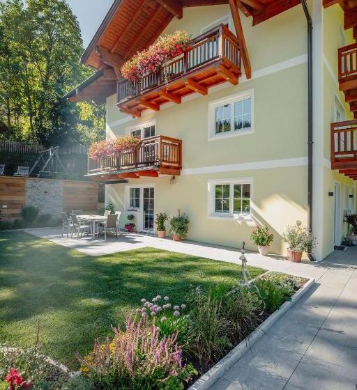 Апартаменты 1 Спальня с Видом, 4 Mountains Apartments