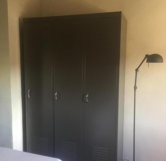 带1个卧室的带阳台的公寓, Le Village