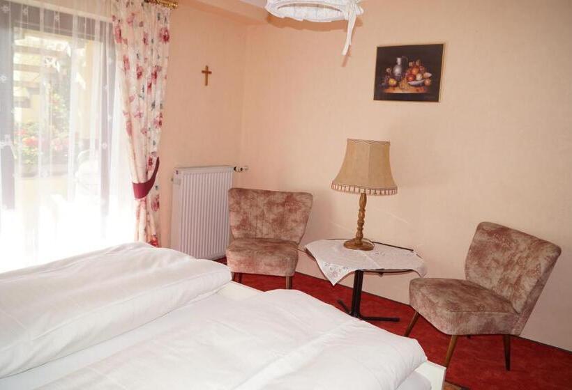 Номер Стандарт с Террасой, Pension Kordula Straub