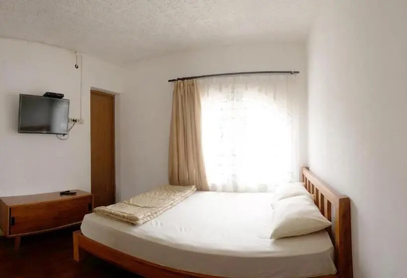 Deluxe Szoba, Tani Jiwo Hostel