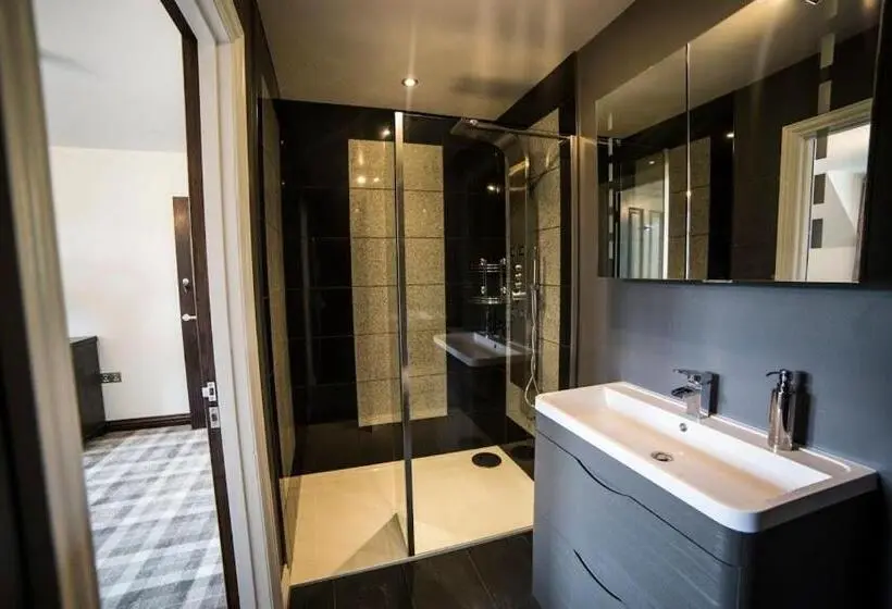 キングサイズベッドのデラックスルーム, Whitehouse B&b