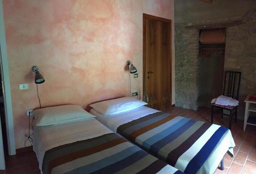 غرفة عائلية, Agriturismo Spizzirò